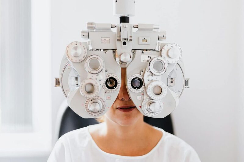Equipamento de avaliação visual em uso